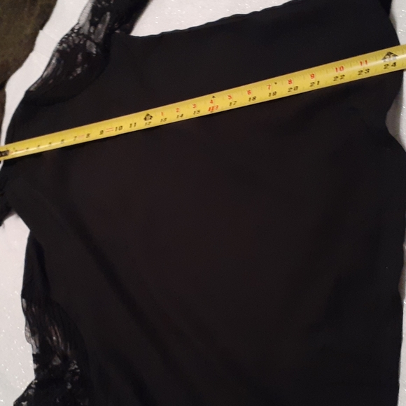Delicate Sexy Elegant size M black lace with mesh lantern sleeve blouse - Picture 9 of 10